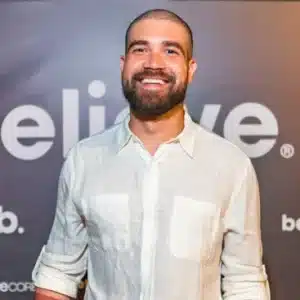 Victor Oliveira